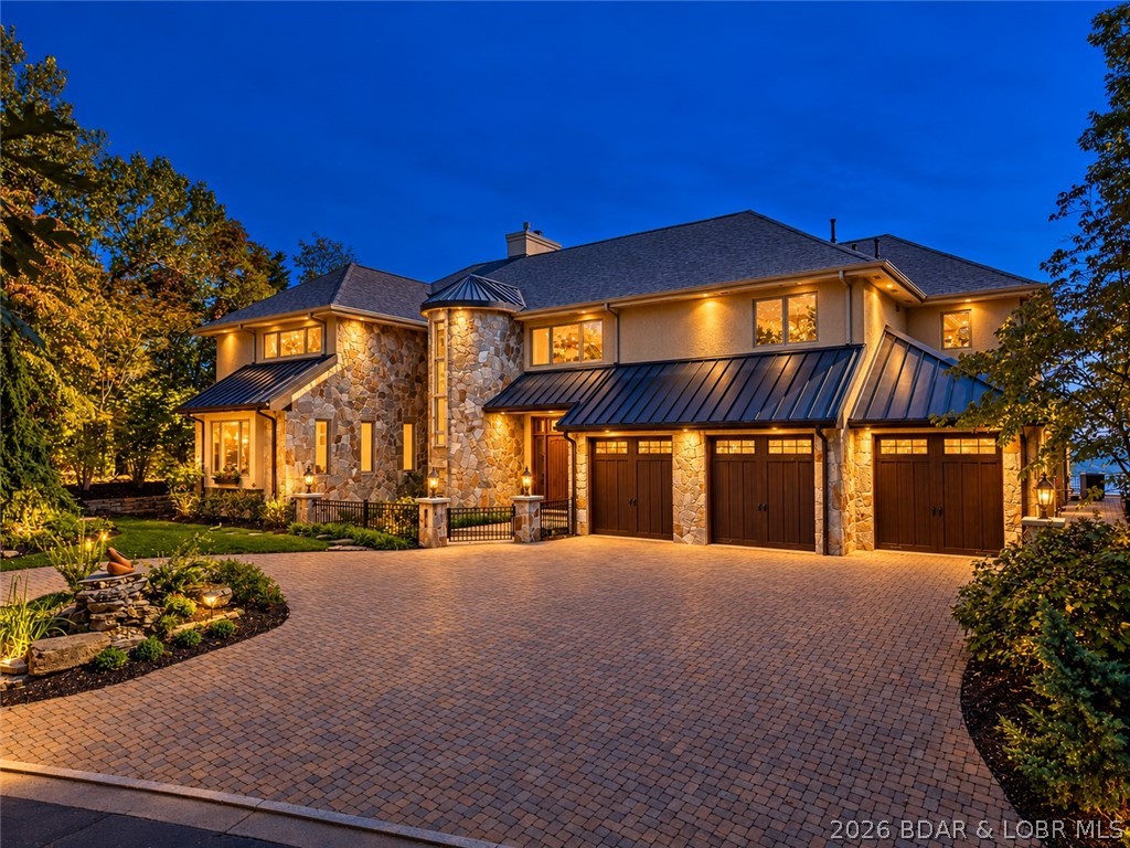 420 Cedar Crest Drive, Lake Ozark MO