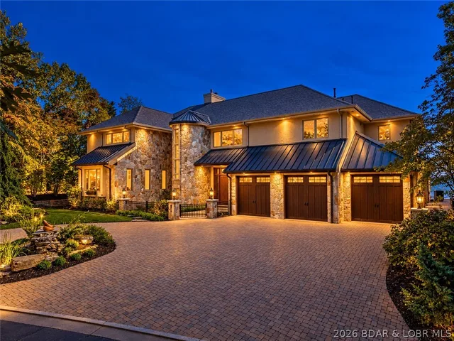 420 Cedar Crest Drive, Lake Ozark MO