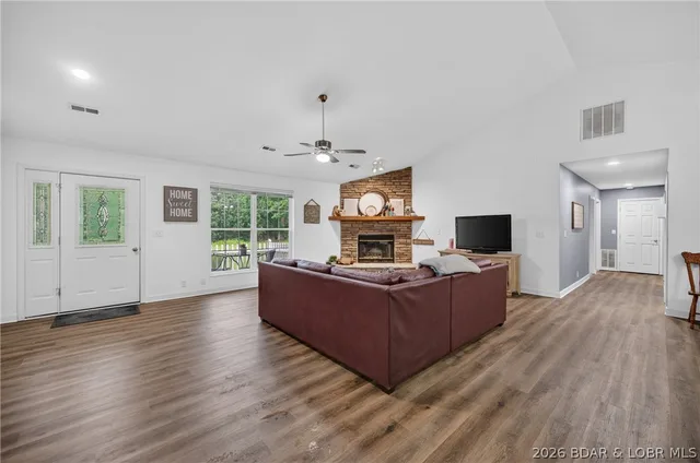 Kitchen — 167 Cinnamon Ridge Drive Sunrise Beach Missouri real estate