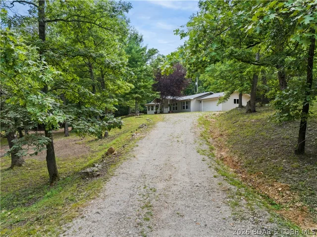 Kitchen — 205 Peaceful Valley Road Camdenton Missouri real estate