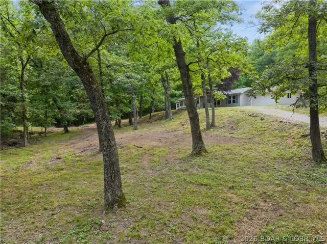 Primary bedroom — 205 Peaceful Valley Road Camdenton Missouri real estate