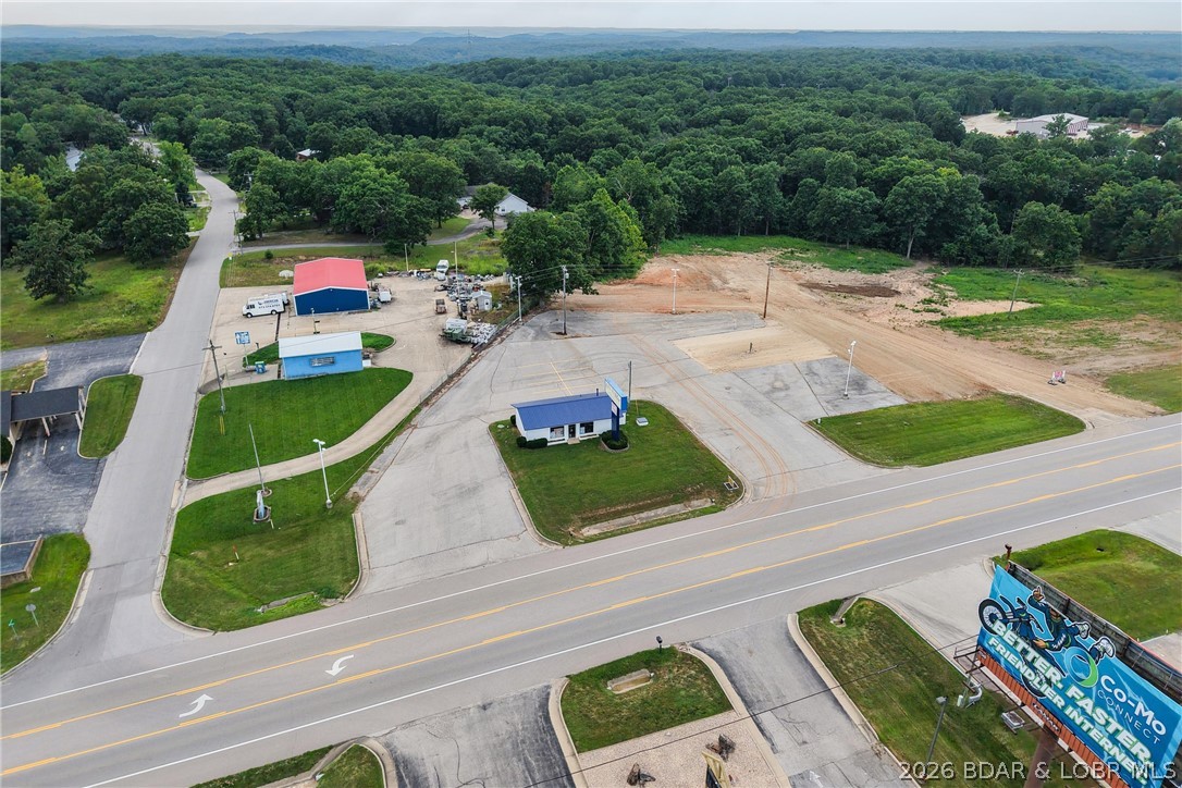 505 N Main Street, Laurie MO