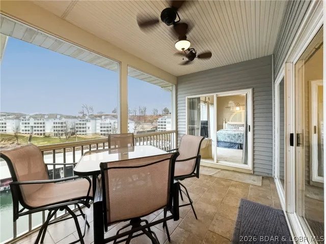 Front exterior — 418 Regatta Bay Drive Lake Ozark Missouri real estate