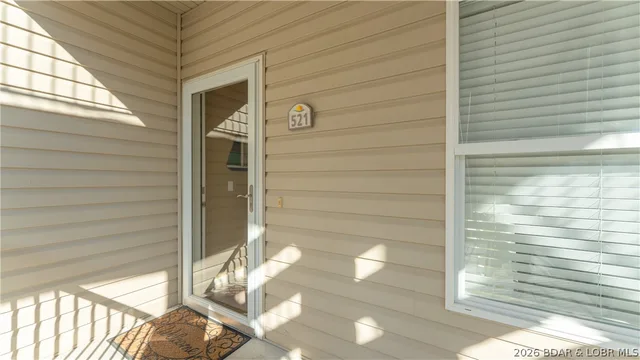Front exterior — 1205 Lands End Parkway Osage Beach Missouri real estate