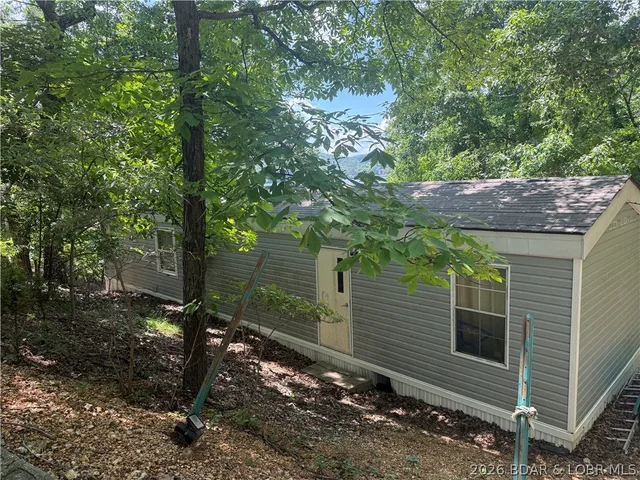 Front exterior — 72 Starboard View Dr Sunrise Beach Missouri real estate