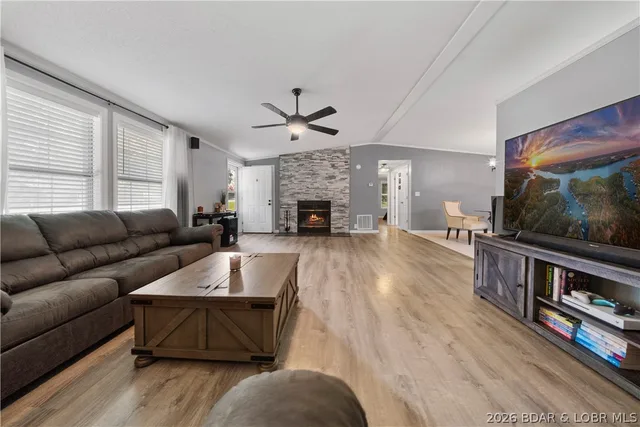 Living room — 4571 Deer Run Drive Osage Beach Missouri real estate
