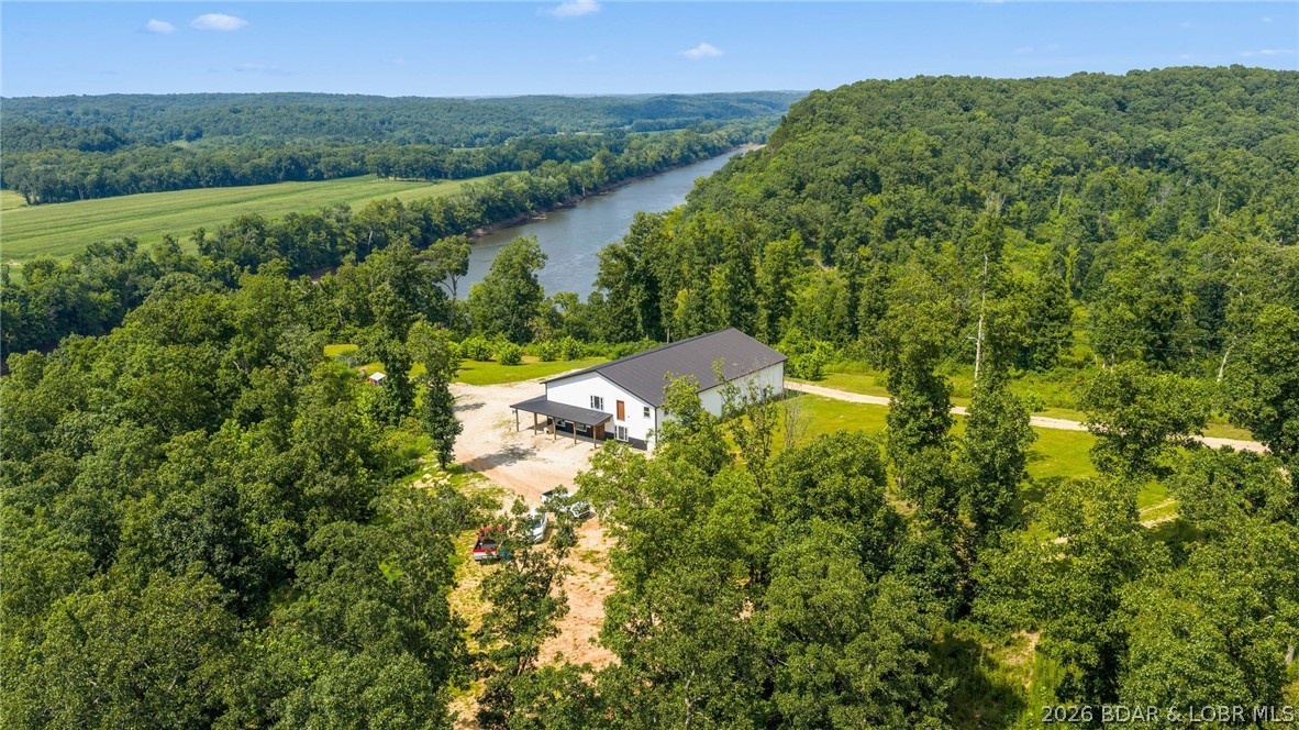 1805 HWY 52 Tuscumbia Missouri 3 bedroom 2 bathroom home for sale listed at $749,000