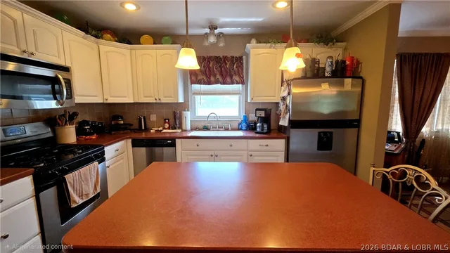 Kitchen — 103 Williams Dr Versailles Missouri real estate