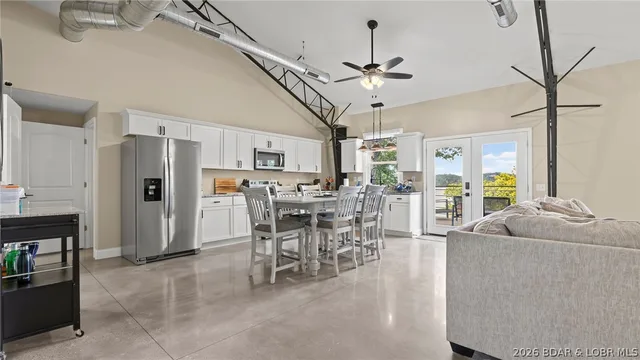 Kitchen — 375 Admirals Point Climax Springs Missouri real estate