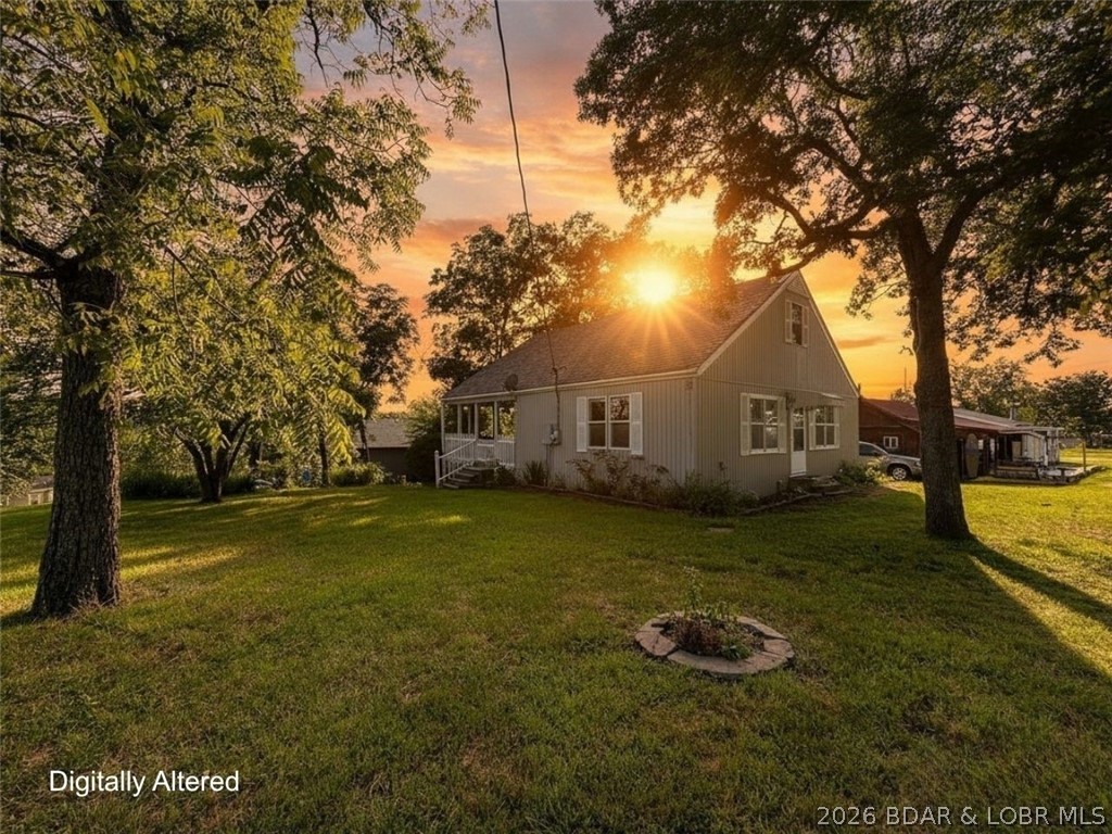 23142 Salley Drive Warsaw Missouri 3 bedroom 2 bathroom home for sale listed at $244,500
