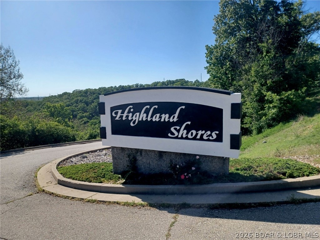 295 Highland Shores Drive Lake Ozark Missouri 3 bedroom 3 bathroom home for sale listed at $339,000