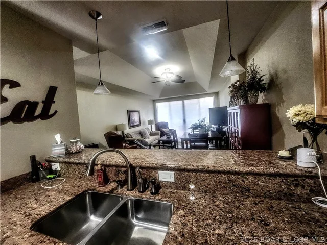 Kitchen — 201 Marina Residence Drive Camdenton Missouri real estate