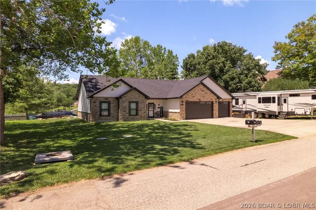 Front exterior — 299 Sparkling Water Circle Sunrise Beach Missouri real estate