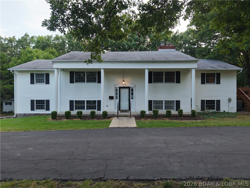 10406 Wildwood Drive Versailles Missouri 4 bedroom 3 bathroom home for sale listed at $429,500