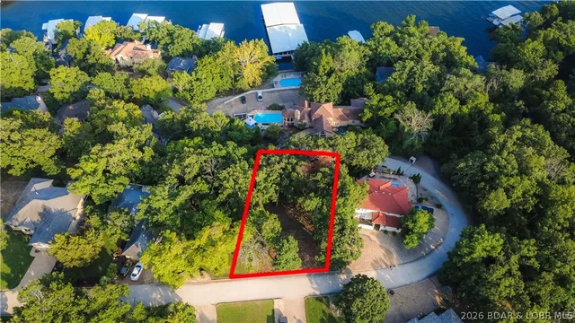 Front exterior — 26 St. Tropez Circle Osage Beach Missouri real estate