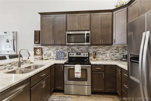 Kitchen — 1481 Ledges Drive Osage Beach Missouri real estate