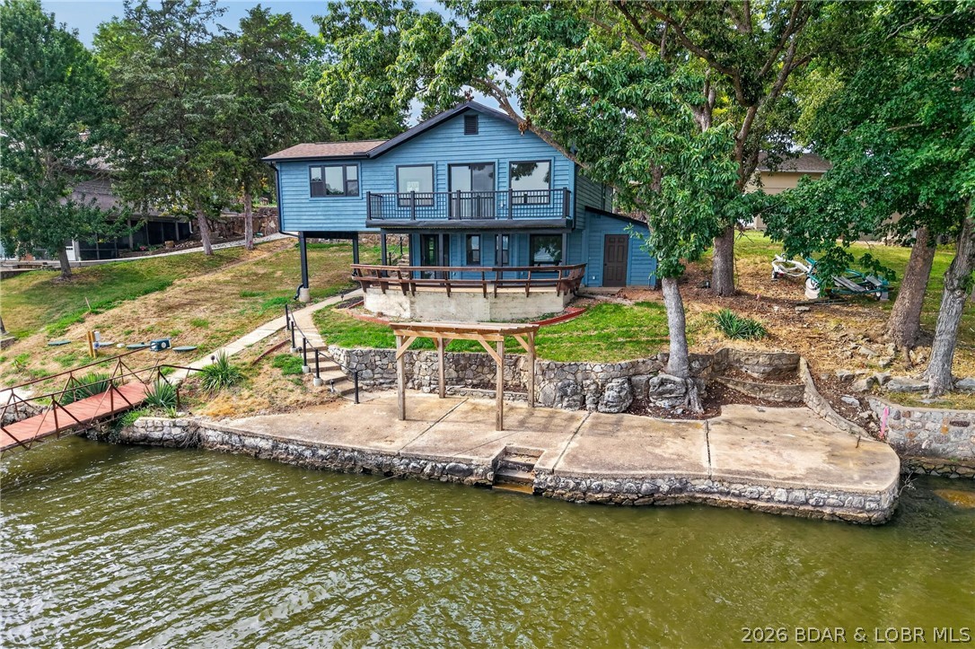 610 Triple Cove Lane Climax Springs Missouri 4 bedroom 3 bathroom home for sale listed at $664,000