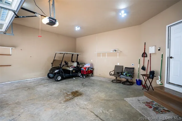 Living room — 305 Thornsberry Road Lake Ozark Missouri real estate