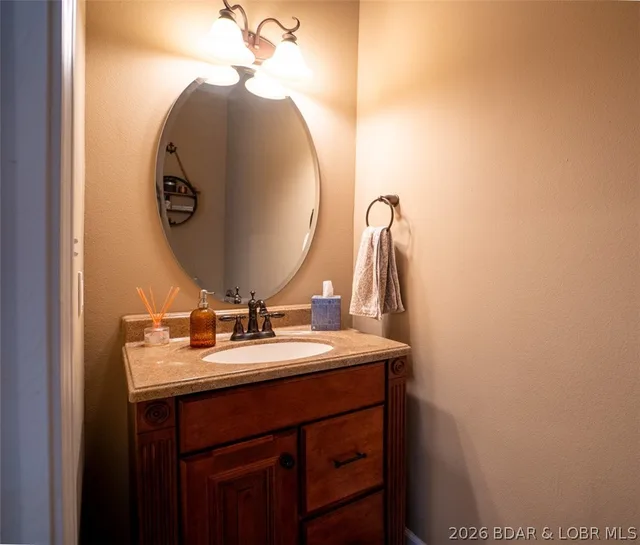 Primary bedroom — 305 Thornsberry Road Lake Ozark Missouri real estate