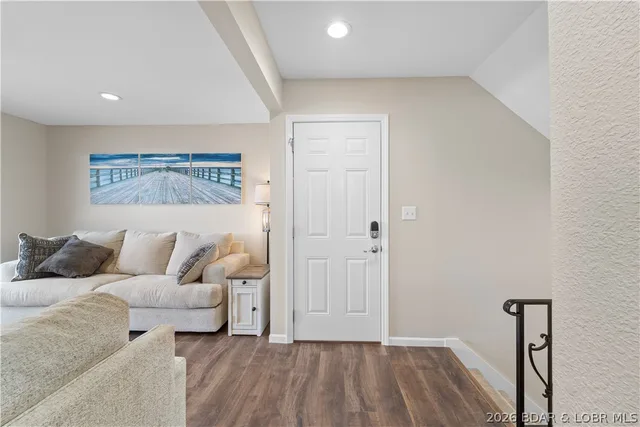 Primary bedroom — 307 Osage Heritage Circle Linn Creek Missouri real estate
