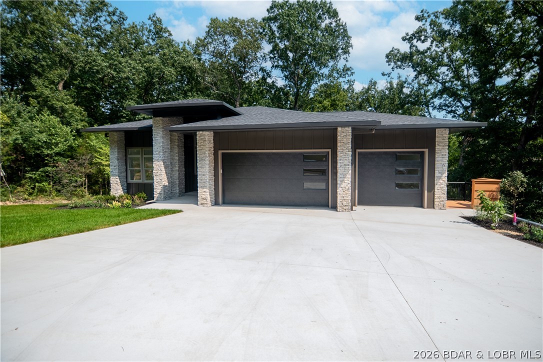 523 Osage River Bridge Road Lake Ozark Missouri 4 bedroom 3 bathroom home for sale listed at $849,900