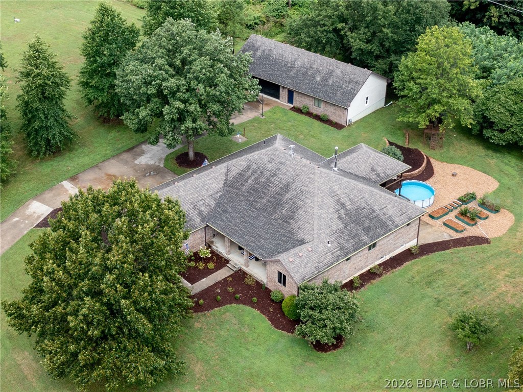 28410 Stone Ridge Circle Warsaw Missouri 5 bedroom 5 bathroom home for sale listed at $749,900