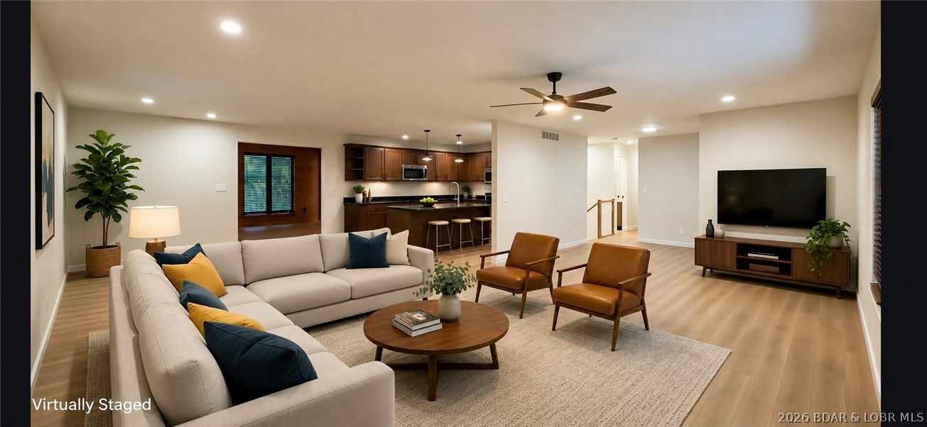 5 Hallie Drive, Kaiser MO