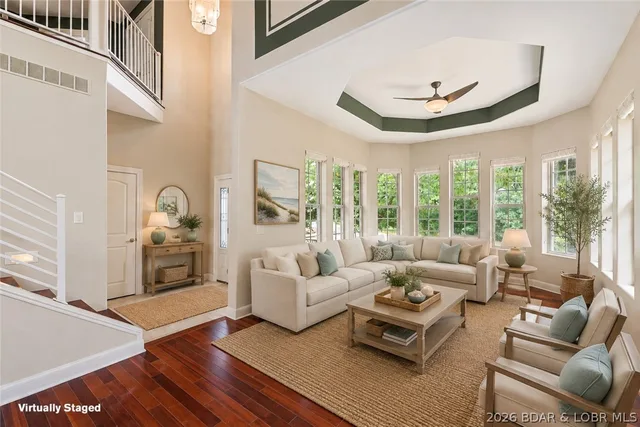 Primary bedroom — 1898 Carol Road Lake Ozark Missouri real estate