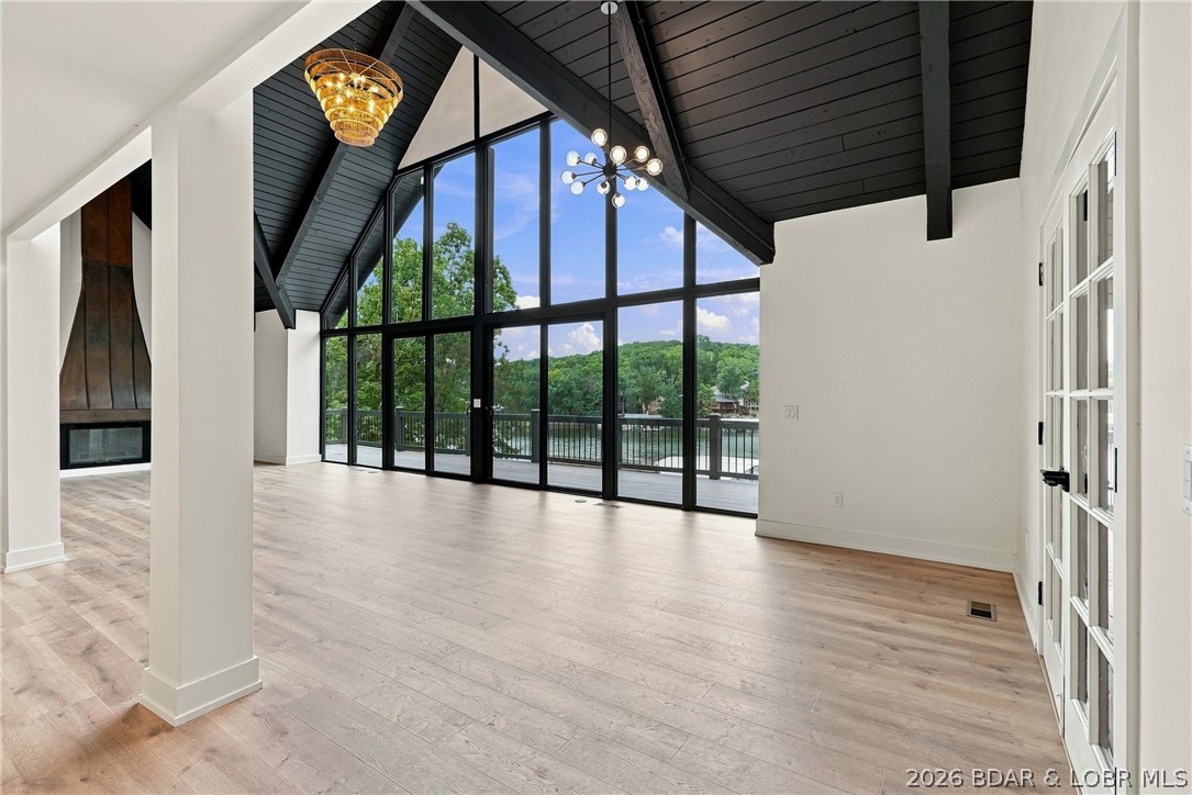 6769 Viking Trail Osage Beach Missouri 4 bedroom 3 bathroom home for sale listed at $1,575,000