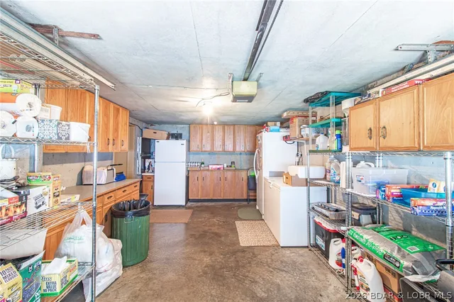 Kitchen — 33260 Golden Acres Road Lincoln Missouri real estate