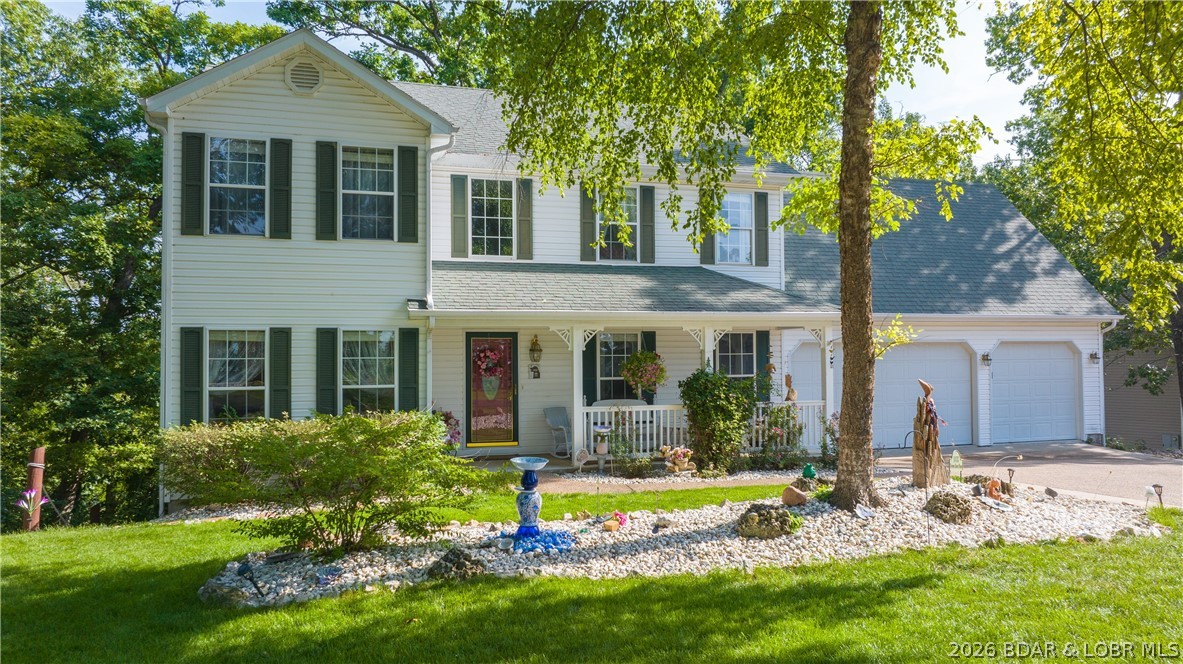 1008 Beacon Ridge Drive Lake Ozark Missouri 3 bedroom 4 bathroom home for sale listed at $499,900