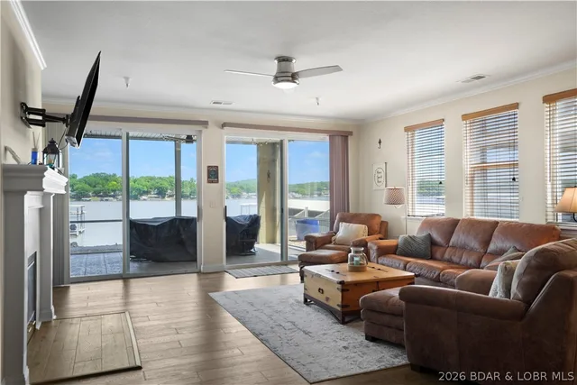 Living room — 248 Plaza Gardens Court Camdenton Missouri real estate