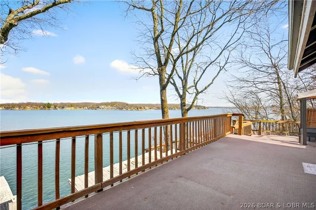 Kitchen — 176 Kansas City Way Sunrise Beach Missouri real estate