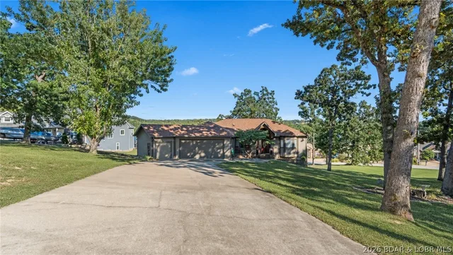 Front exterior — 106 Buck Deer Lane Camdenton Missouri real estate