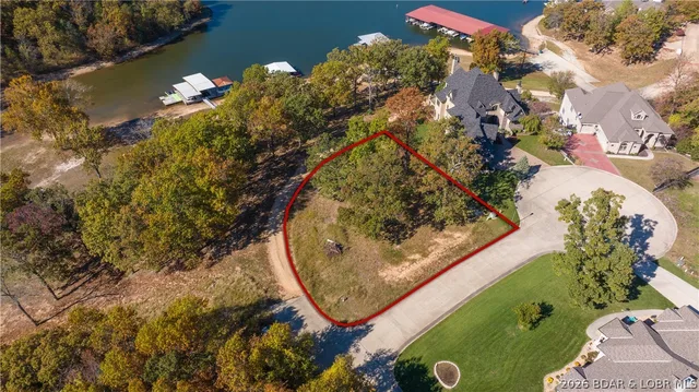 Front exterior — Lot 75 Leawood Court Osage Beach Missouri real estate