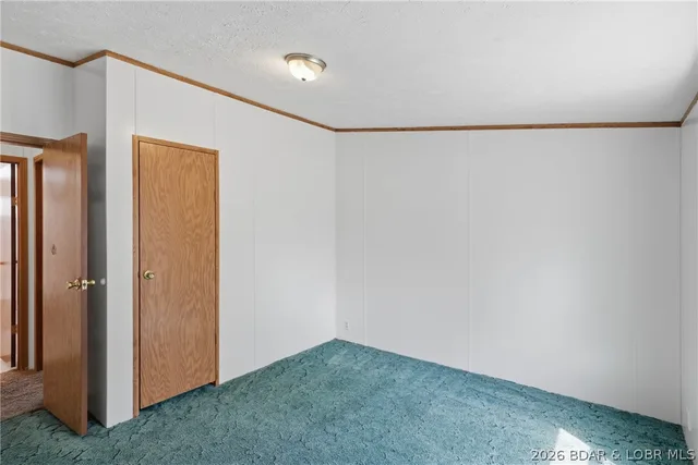 Primary bedroom — 405 8th Street Eldon Missouri real estate