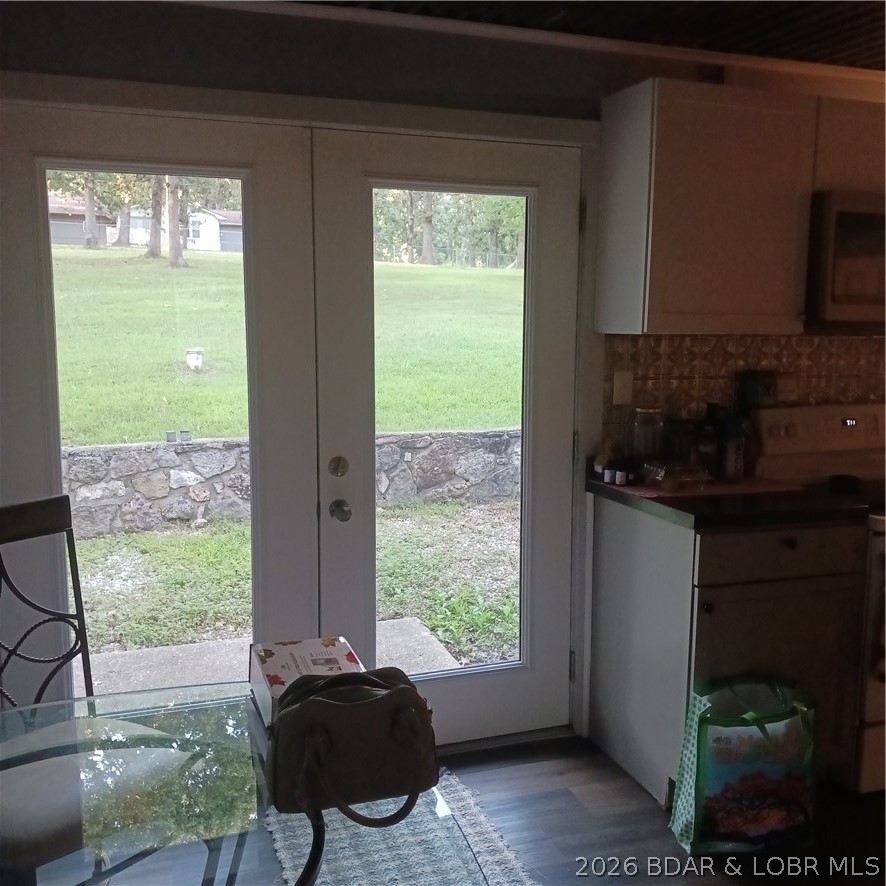 Photo 18