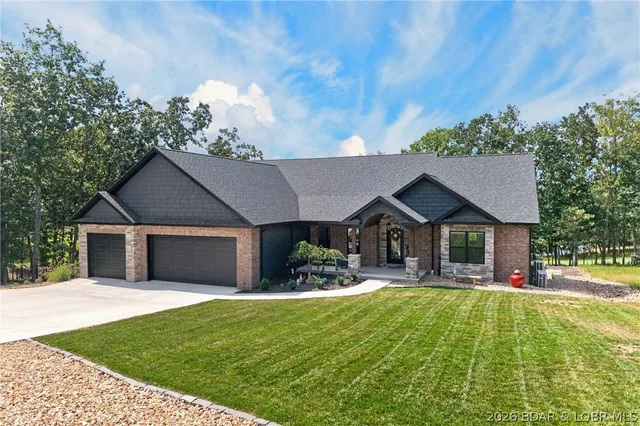 Front exterior — 231 Via Appia Drive Sunrise Beach Missouri real estate