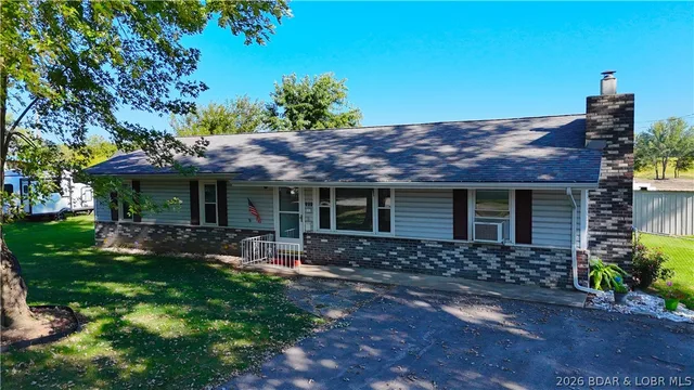 Front exterior — 301 Haynes Street Eldon Missouri real estate