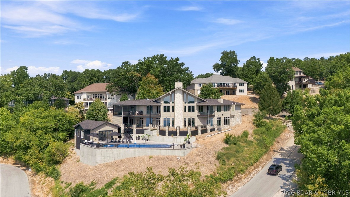 1104 Beacon Pointe Circle, Lake Ozark MO