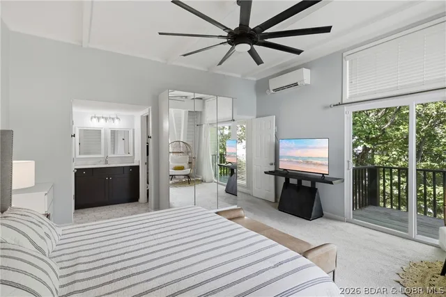 Primary bedroom — 28 Shelter Cove Osage Beach Missouri real estate