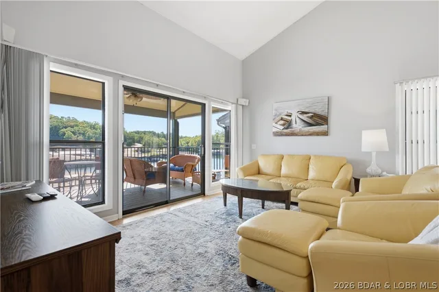 Living room — 80 Willow Ridge Road Lake Ozark Missouri real estate