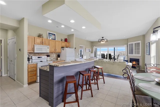 Kitchen — 151 Upper Monarch Cove Drive Lake Ozark Missouri real estate