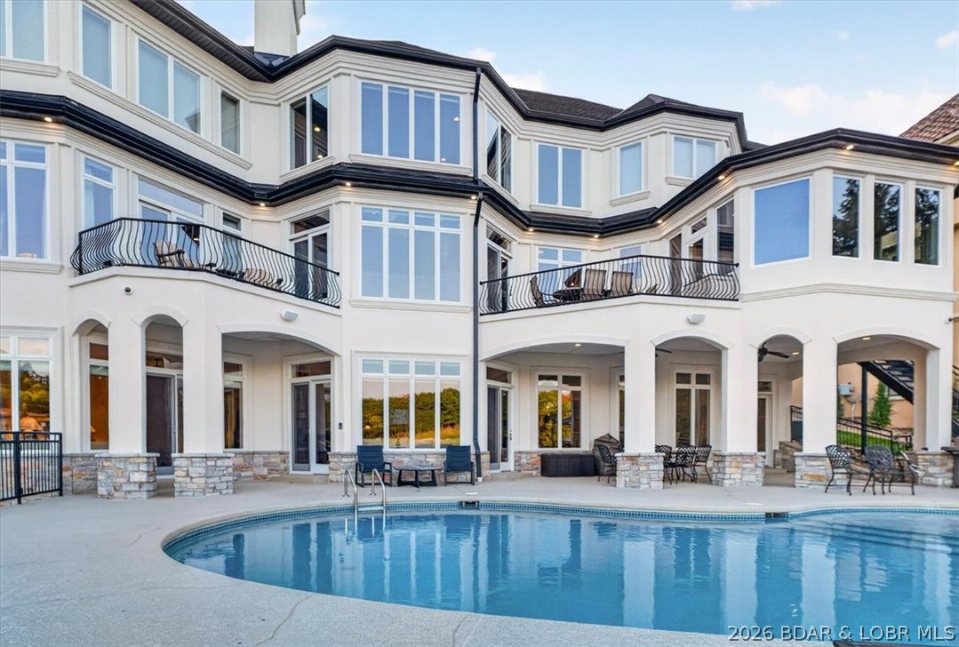 769 Muirfield Drive Sunrise Beach Missouri 7 bedroom 10 bathroom home for sale listed at $4,985,000