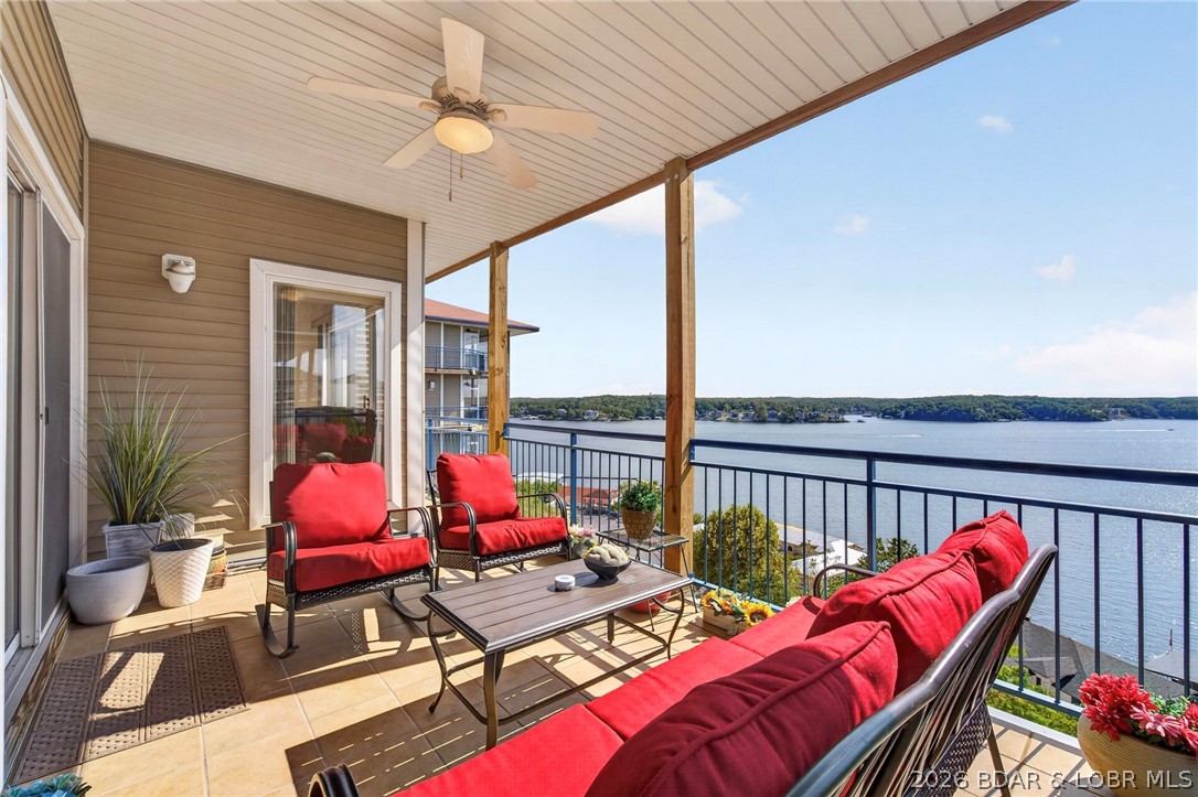 77 Palisades Lakeview Drive Lake Ozark Missouri 3 bedroom 2 bathroom home for sale listed at $314,990