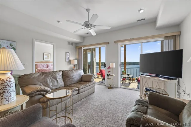 Primary bedroom — 77 Palisades Lakeview Drive Lake Ozark Missouri real estate