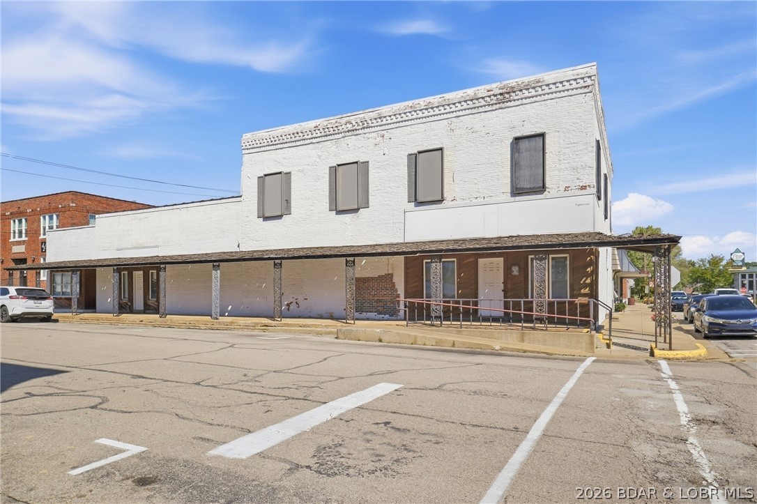 205 1st Street, Eldon MO