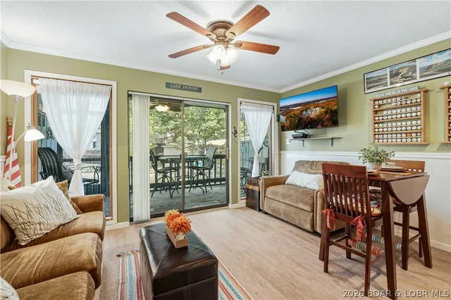 Living room — 1442 Nichols Road Osage Beach Missouri real estate