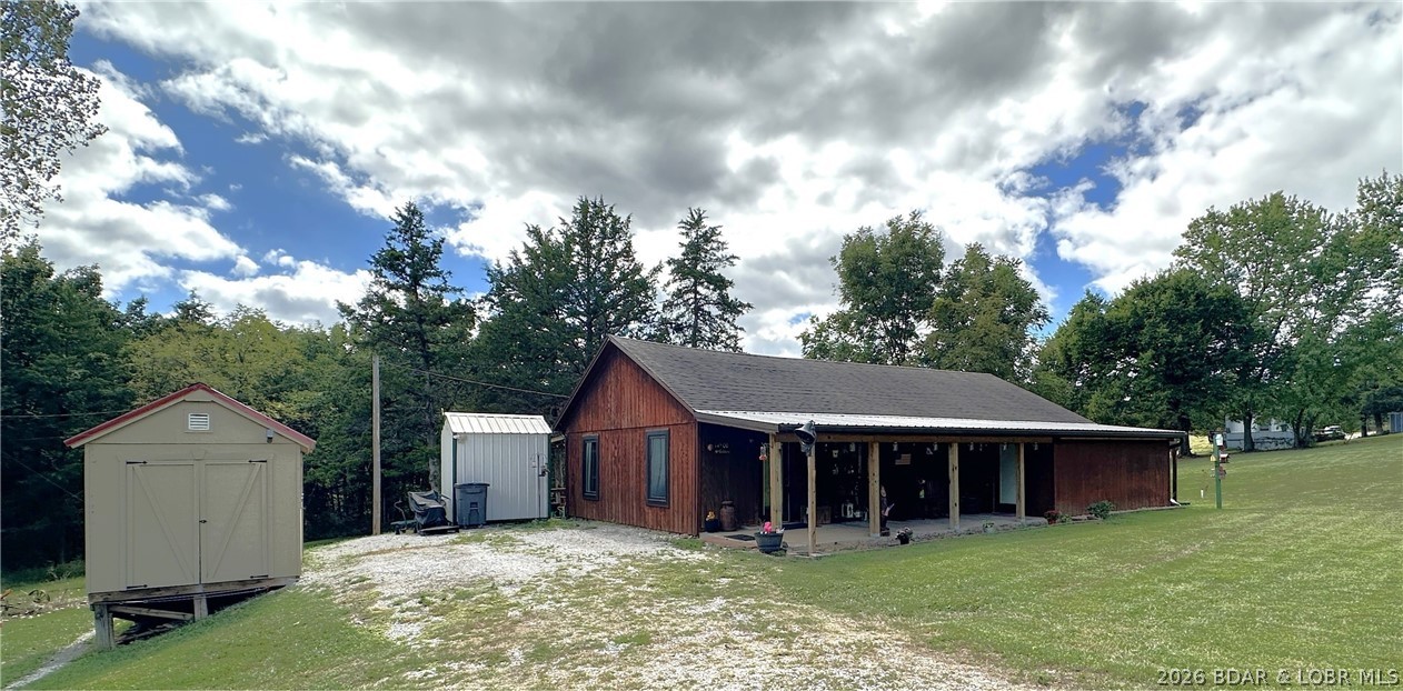 14500 7 Highway Warsaw Missouri 2 bedroom 2 bathroom home for sale listed at $219,000