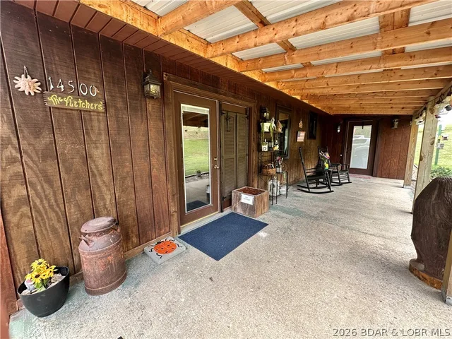 Living room — 14500 7 Highway Warsaw Missouri real estate